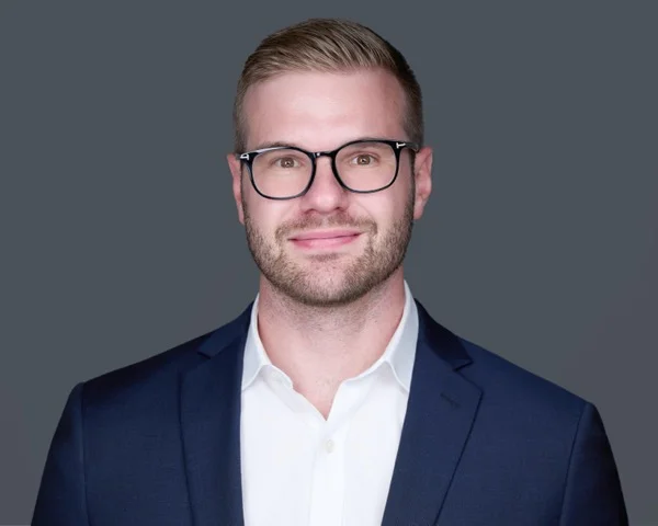 Corporate headshot 4 Ardmore